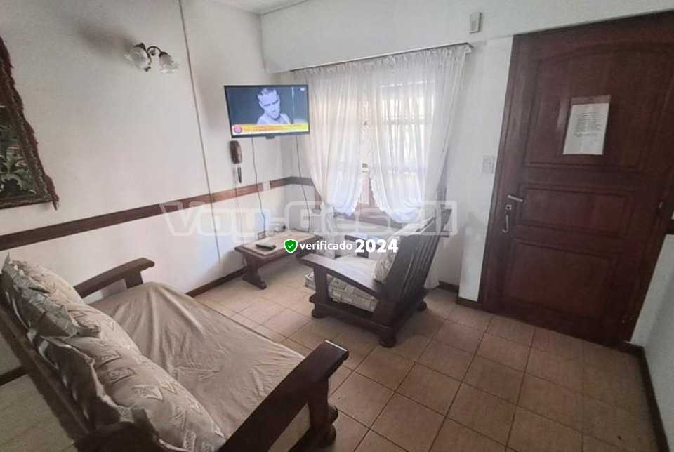 Alquilo Departamento Liberta 12 en Villa Gesell zona Centro Comercial a 100 mts de la Playa 