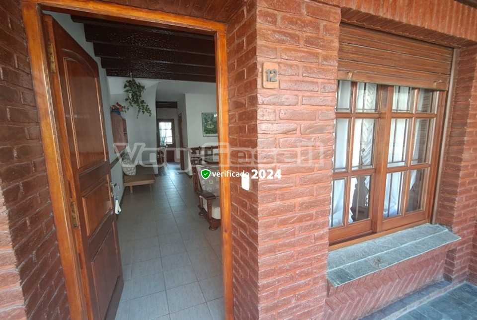 Alquilo Departamento Liberta 12 en Villa Gesell zona Centro Comercial a 100 mts de la Playa 
