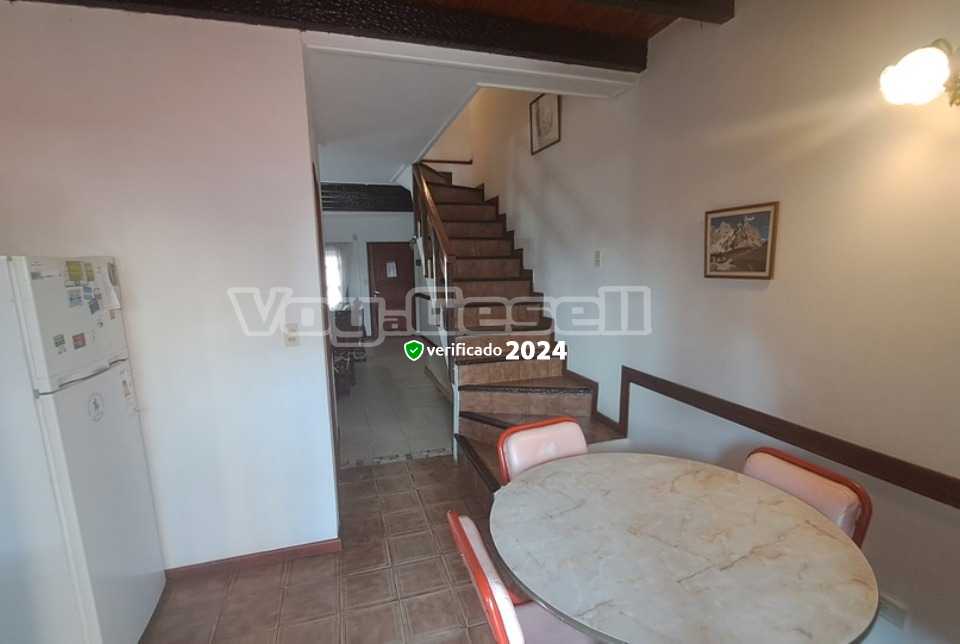 Alquilo Departamento Liberta 12 en Villa Gesell zona Centro Comercial a 100 mts de la Playa