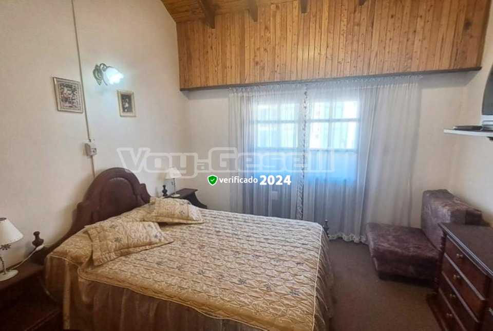 Alquilo Departamento Liberta 12 en Villa Gesell zona Centro Comercial a 100 mts de la Playa