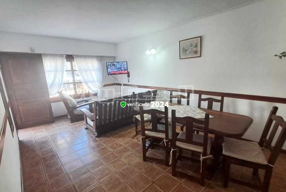 Alquilo Departamento Liberta 3 en Villa Gesell zona Centro Comercial a 130 mts de la Playa 