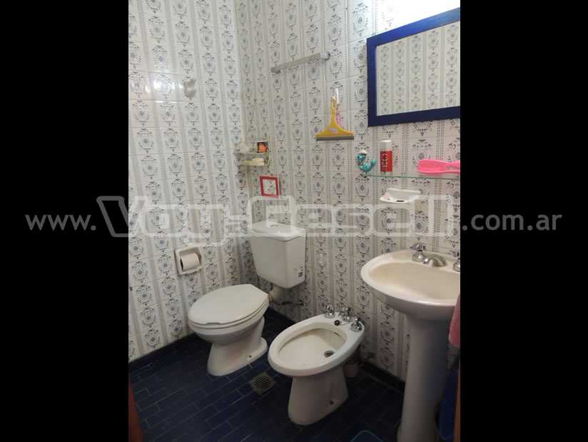 Alquilo Departamento Libra V 10E en Villa Gesell zona Centro Comercial a 200 mts de la Playa