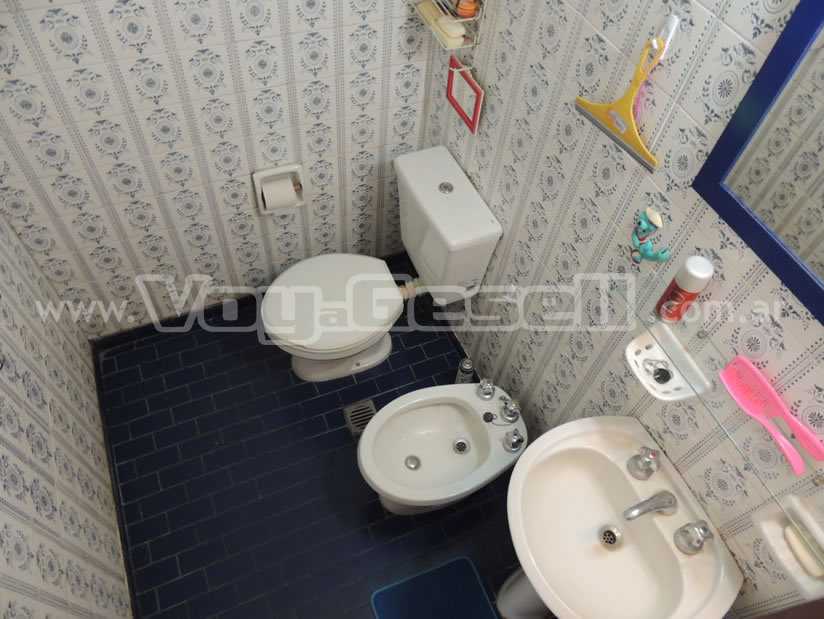 Alquilo Departamento Libra V 10E en Villa Gesell zona Centro Comercial a 200 mts de la Playa