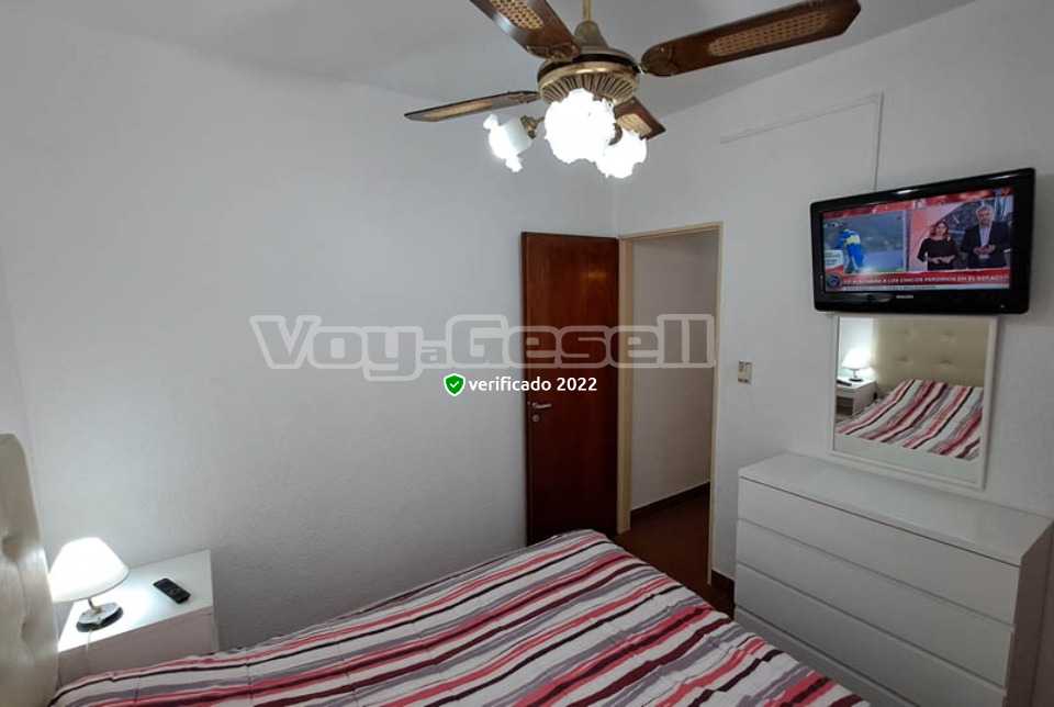 Alquilo Departamento Libra VIII 3B en Villa Gesell zona Centro Comercial a 150 Mts de la Playa