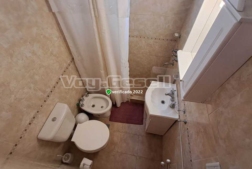 Alquilo Departamento Libra VIII 3B en Villa Gesell zona Centro Comercial a 150 Mts de la Playa