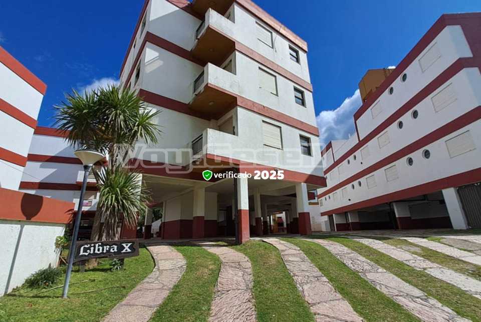 Libra X 2A: Departamento en Villa Gesell zona Sur