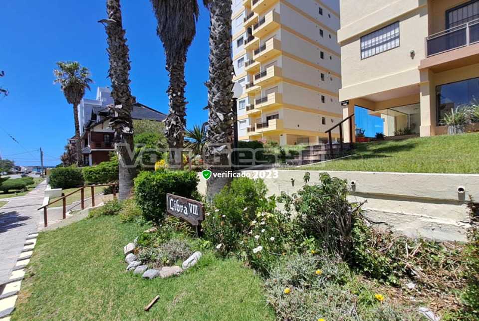 Alquilo Departamento Libra VIII 6A en Villa Gesell zona Centro Comercial a 150 Mts de la Playa 