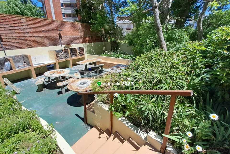 Alquilo Departamento Libra VIII 6A en Villa Gesell zona Centro Comercial a 150 Mts de la Playa 