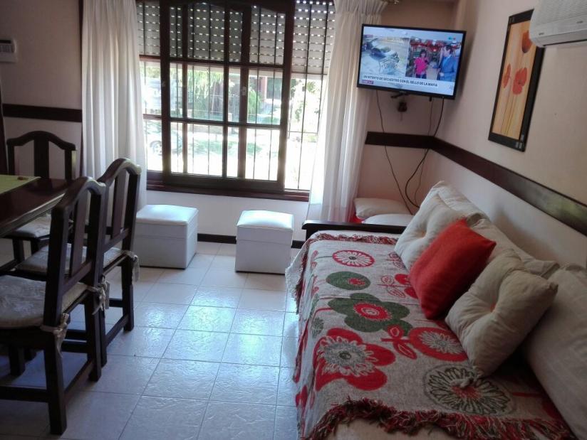 Alquilo Departamento Liliana en Villa Gesell zona Centro a 300 mts de la Playa 