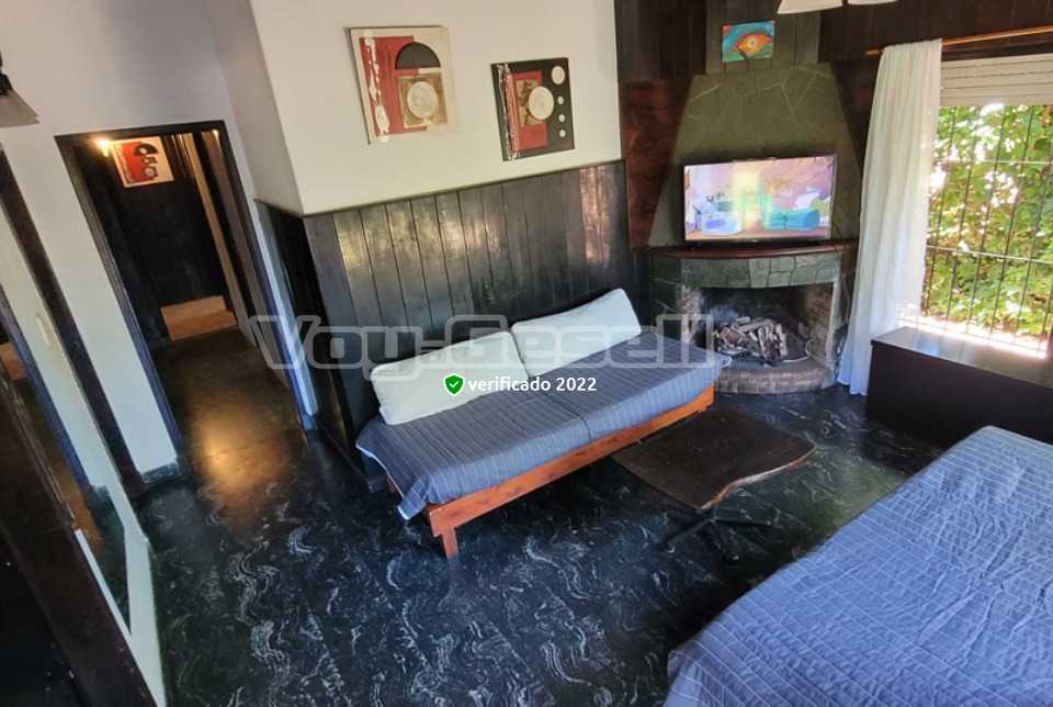 Alquilo Casa Lluna en Villa Gesell zona Centro a 1000 mts de la Playa 