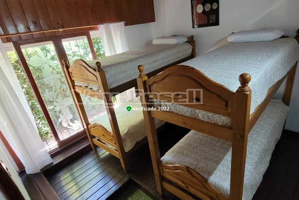 Alquilo Casa Lluna en Villa Gesell zona Centro a 1000 mts de la Playa