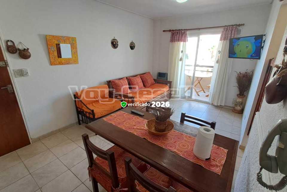 Alquilo Departamento LOBA IV 4C en Villa Gesell zona Centro Comercial a 190 mts de la Playa 