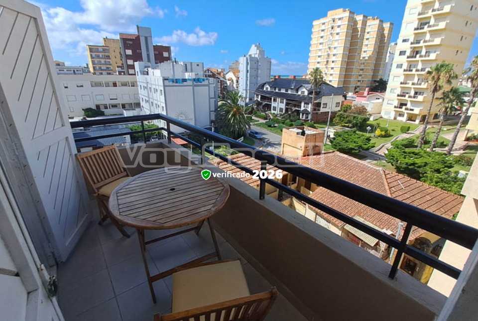 LOBA IV 4C: Departamento en Villa Gesell zona Centro Comercial