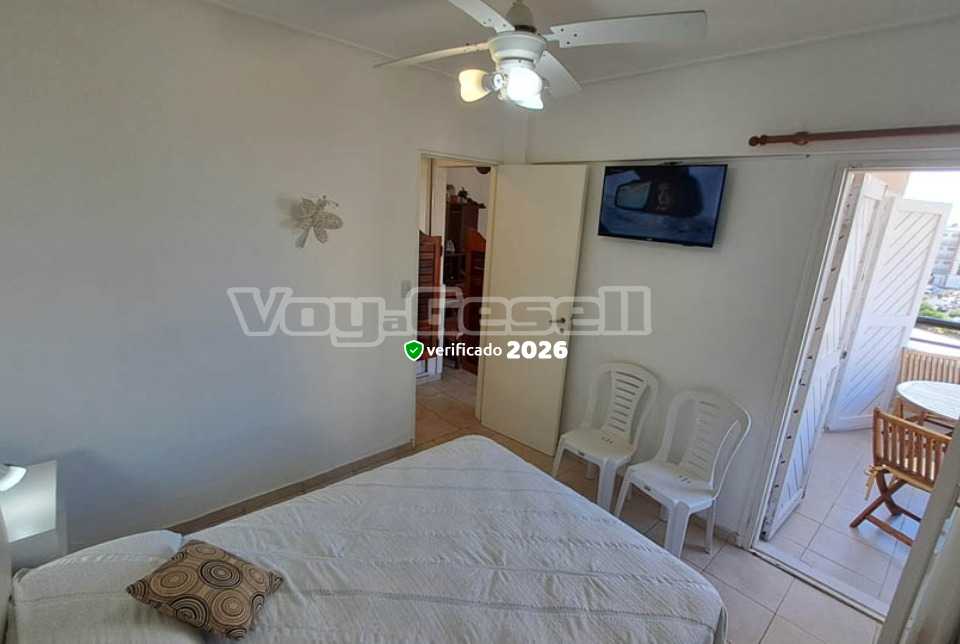Alquilo Departamento LOBA IV 4C en Villa Gesell zona Centro Comercial a 190 mts de la Playa