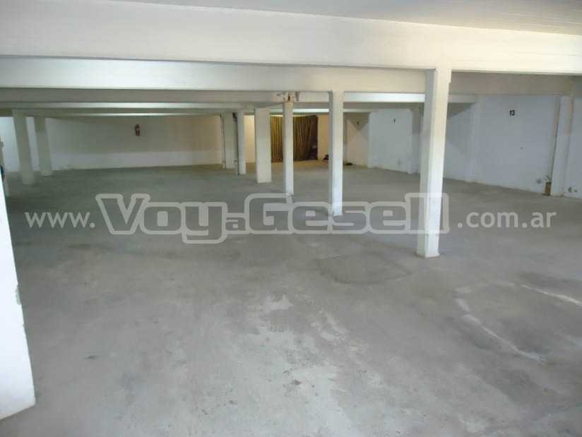 Alquilo Departamento Lomita Verde 6to en Villa Gesell zona Centro Comercial a 100 Mts de la Playa 