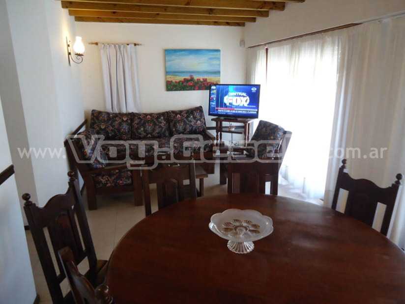 Alquilo Departamento Lomita Verde 6to en Villa Gesell zona Centro Comercial a 100 Mts de la Playa