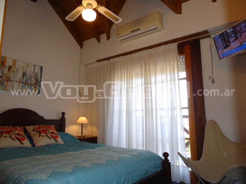 Alquilo Departamento Lomita Verde 6to en Villa Gesell zona Centro Comercial a 100 Mts de la Playa