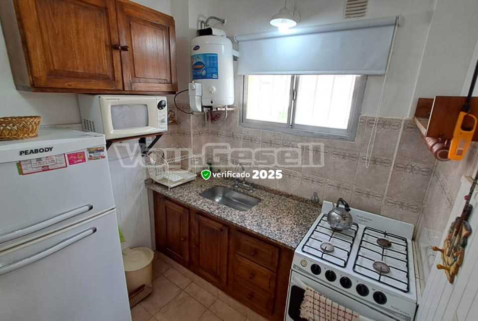 Alquilo Departamento Los Caciques 2do en Villa Gesell zona Sur a 190 Mts de la Playa 