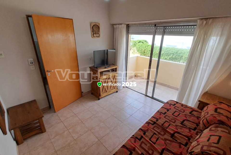 Alquilo Departamento Los Caciques 2do en Villa Gesell zona Sur a 190 Mts de la Playa