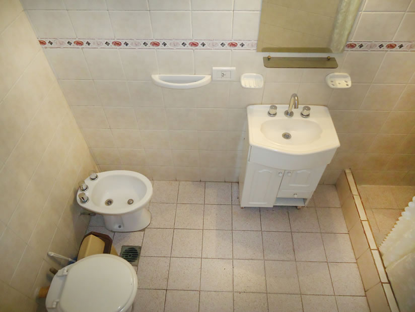 Alquilo Departamento Los Girasoles de Guadalupe en Villa Gesell zona Centro a 200 Mts de la Playa