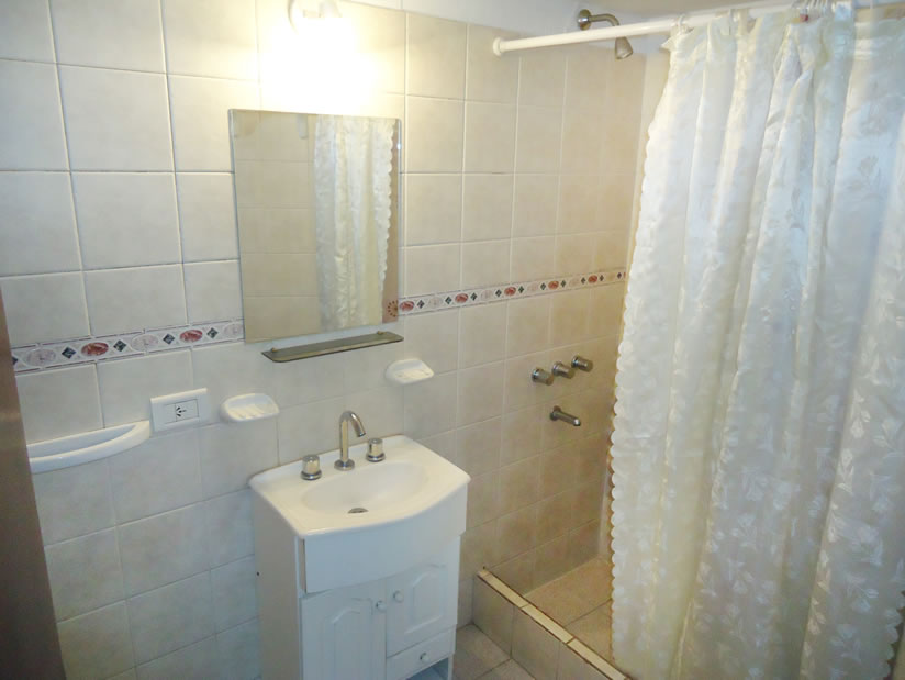 Alquilo Departamento Los Girasoles de Guadalupe en Villa Gesell zona Centro a 200 Mts de la Playa