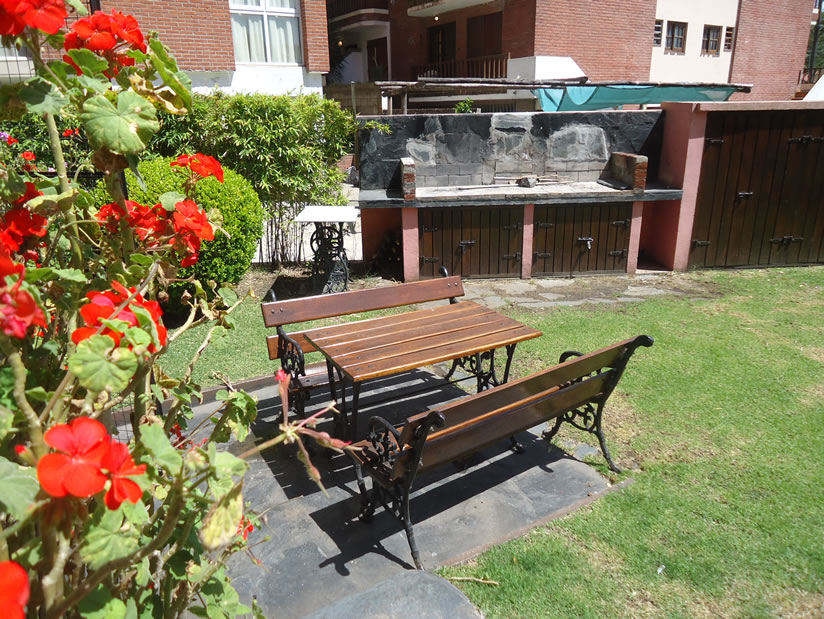 Alquilo Departamento Los Girasoles de Guadalupe en Villa Gesell zona Centro a 200 Mts de la Playa 