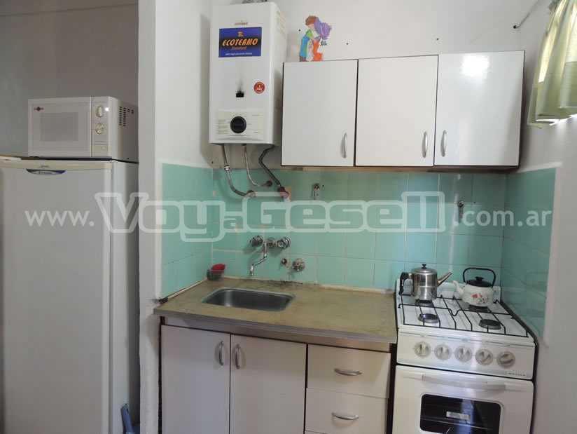 Alquilo Departamento Los Nuevos 3 en Villa Gesell zona Centro a 800 mts de la Playa 