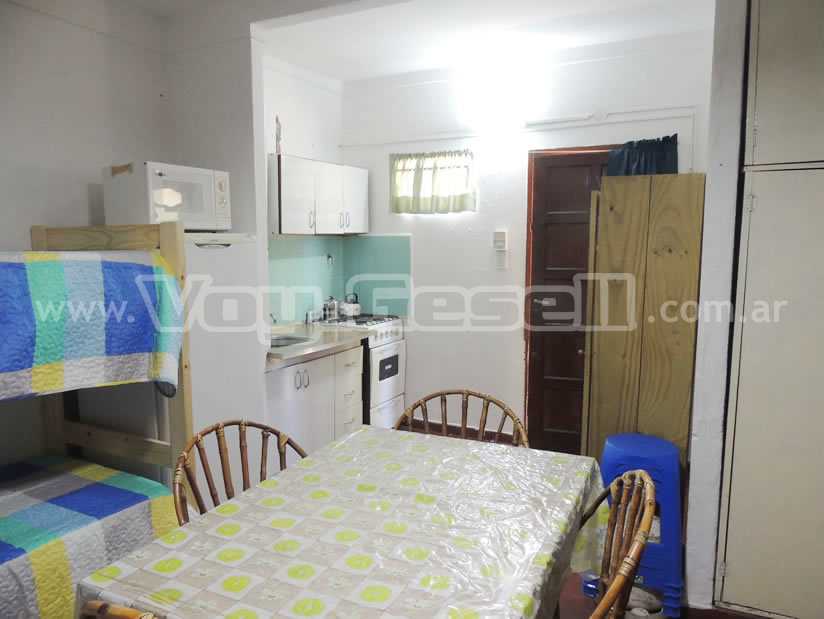 Alquilo Departamento Los Nuevos 3 en Villa Gesell zona Centro a 800 mts de la Playa 