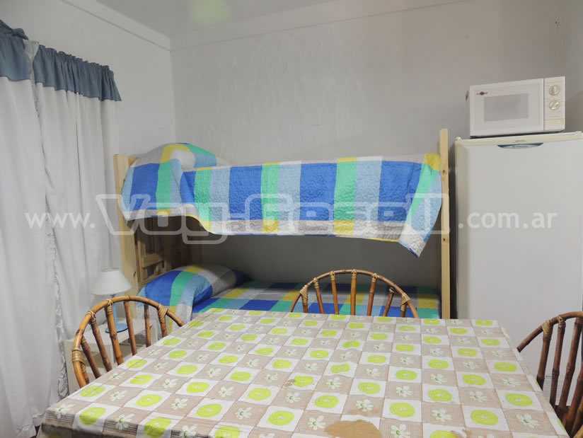 Alquilo Departamento Los Nuevos 3 en Villa Gesell zona Centro a 800 mts de la Playa 