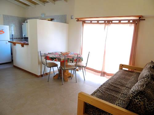 Alquilo Departamento Luna de Mar en Villa Gesell zona Centro Comercial a 200 Mts de la Playa 