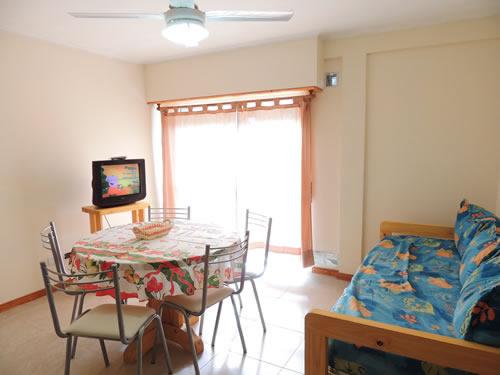 Alquilo Departamento Luna de Mar 2 en Villa Gesell zona Centro Comercial a 200 Mts de la Playa 