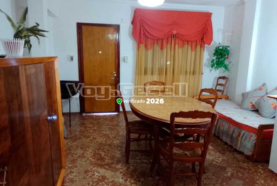 Alquilo Departamento Luz Mar Depto 4 en Villa Gesell zona Centro Comercial a 200 Mts de la Playa