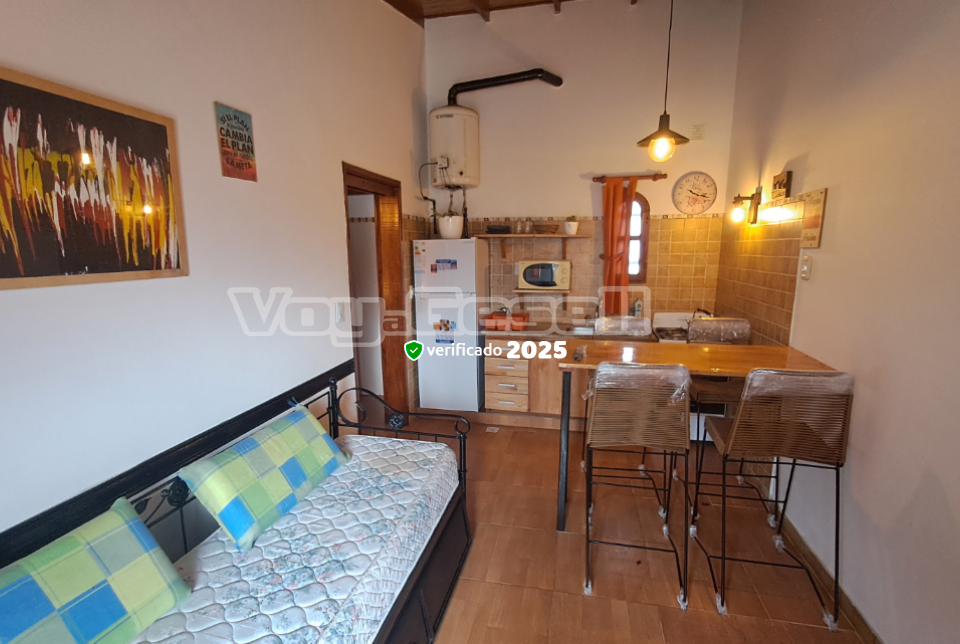 Alquilo Departamento Mama Rina en Villa Gesell zona Centro Comercial a 220 mts de la Playa 