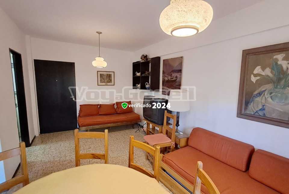 Alquilo Departamento Mar Celeste 1D en Villa Gesell zona Centro a 400 mts de la Playa 