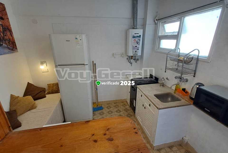 Alquilo Departamento Mar y Bosque en Villa Gesell zona Barrio Norte a 30 mts de la Playa 