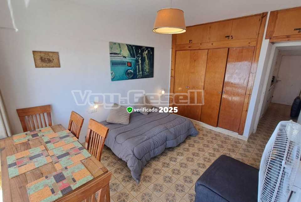 Alquilo Departamento Mar y Bosque en Villa Gesell zona Barrio Norte a 30 mts de la Playa