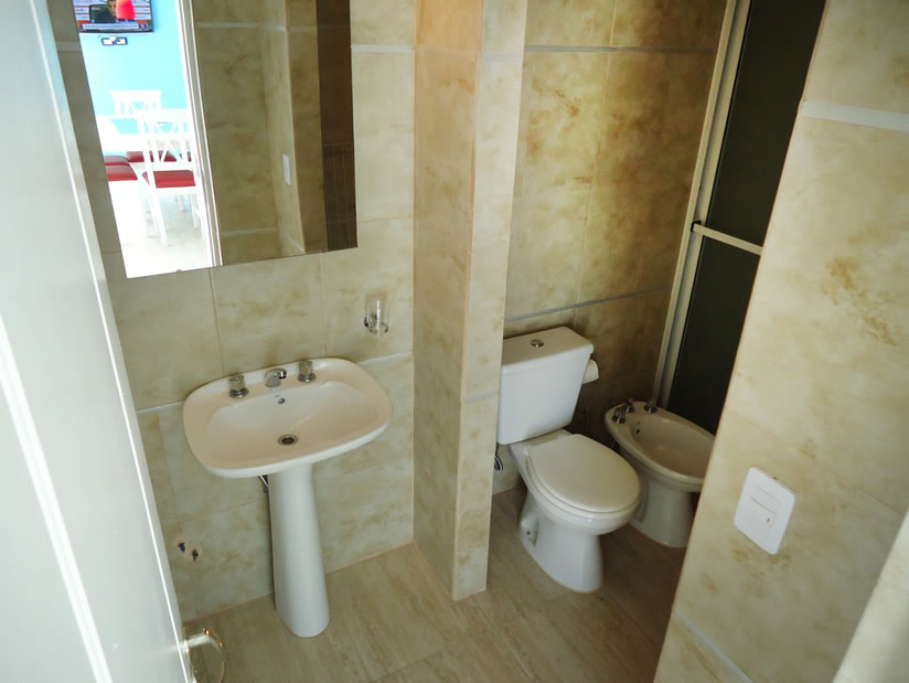 Alquilo Departamento Playa 111 3E en Villa Gesell zona Centro Comercial a 20 Mts de la Playa