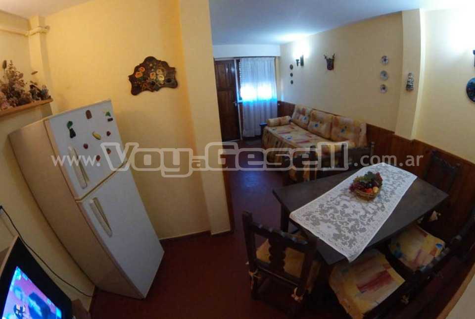 Alquilo Departamento María Belen en Villa Gesell zona Sur a 160 Mts de la Playa 