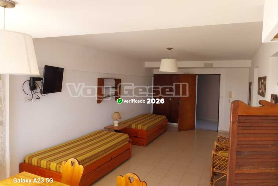 Alquilo Departamento Marbella Playa en Villa Gesell zona Centro Comercial a 20 mts de la Playa