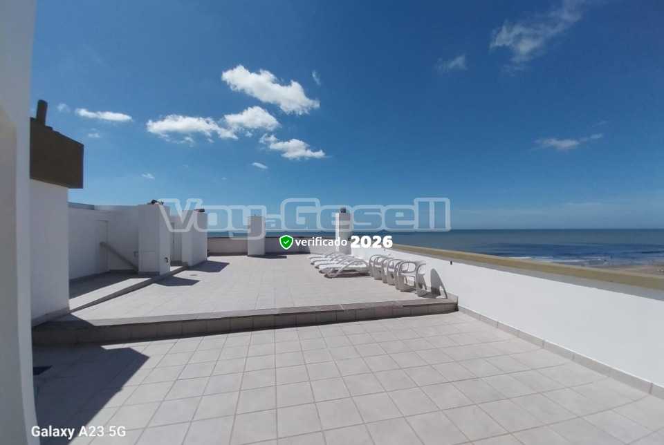 Alquilo Departamento Marbella Playa en Villa Gesell zona Centro Comercial a 20 mts de la Playa