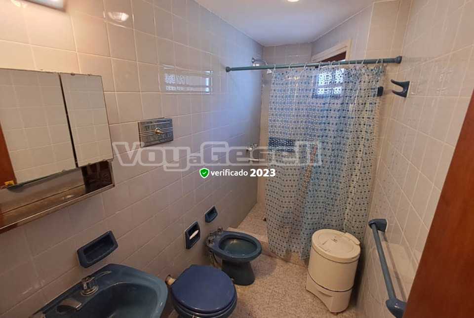 Alquilo Departamento Marges 1 en Villa Gesell zona Centro Comercial a 100 Mts de la Playa