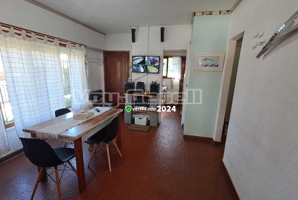 Alquilo Casa Maria Laura en Villa Gesell zona Sur a 700 mts de la Playa 