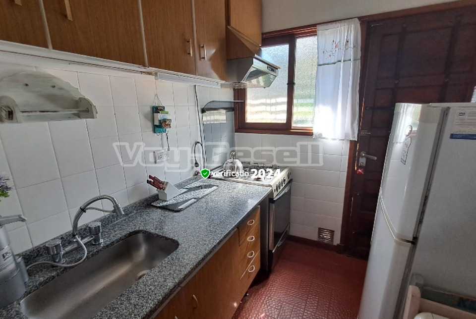 Alquilo Casa Maria Laura en Villa Gesell zona Sur a 700 mts de la Playa 