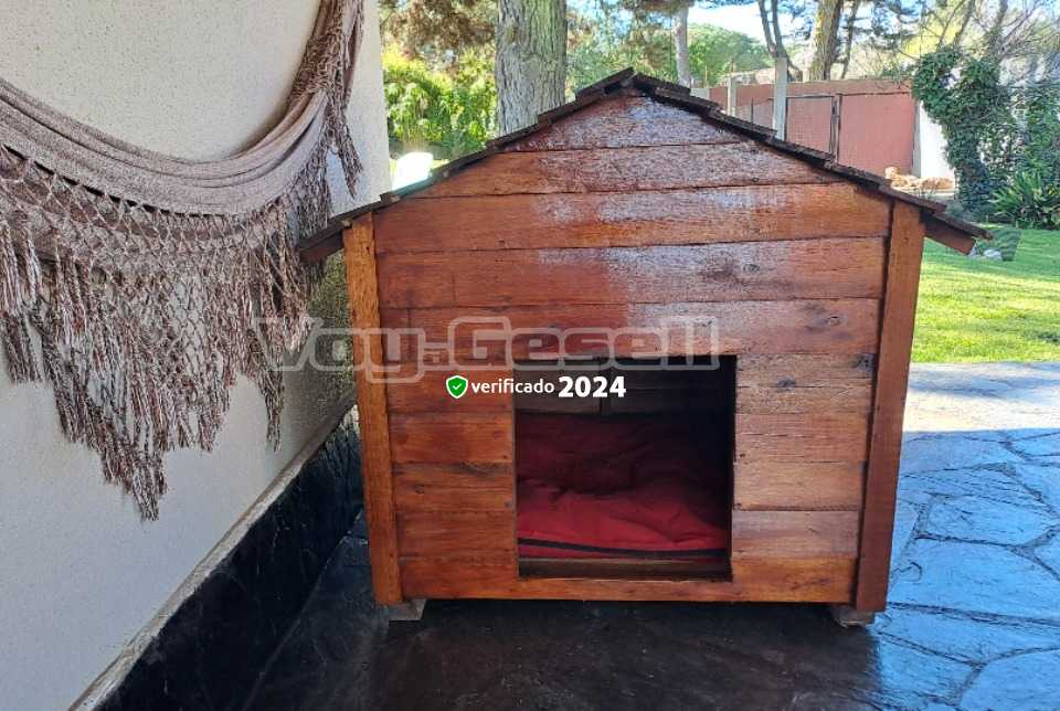 Alquilo Casa Maria Laura en Villa Gesell zona Sur a 700 mts de la Playa