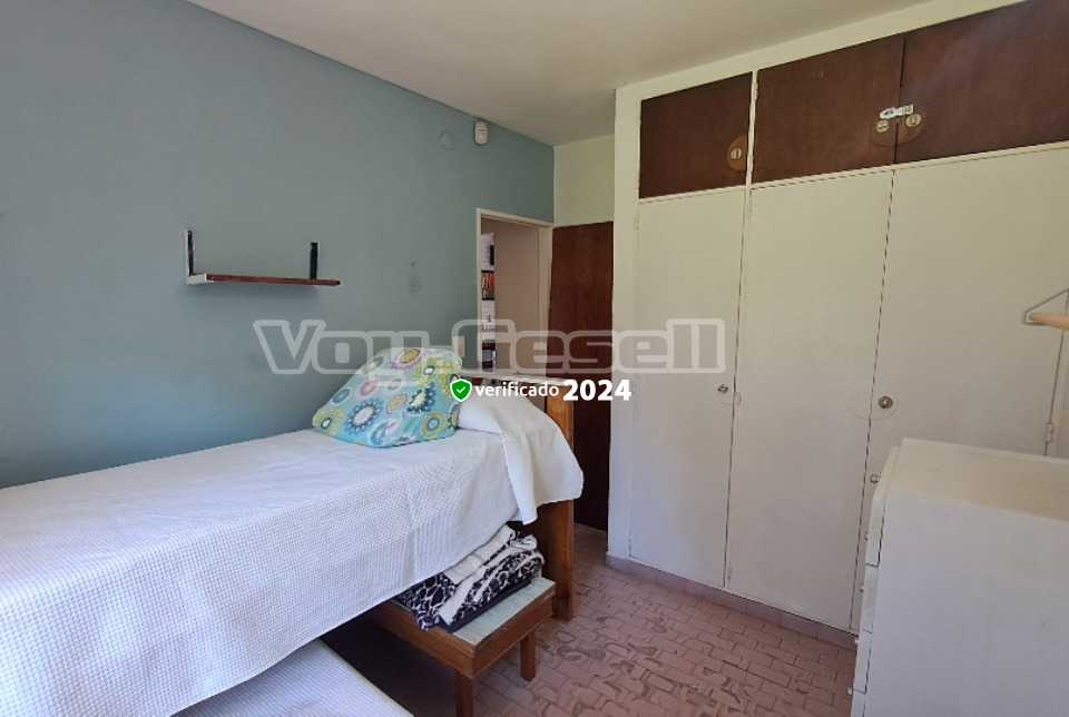 Alquilo Casa Maria Laura en Villa Gesell zona Sur a 700 mts de la Playa