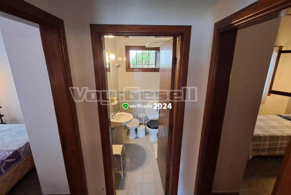 Alquilo Casa Marianita en Villa Gesell zona Centro a 200 Mts de la Playa 