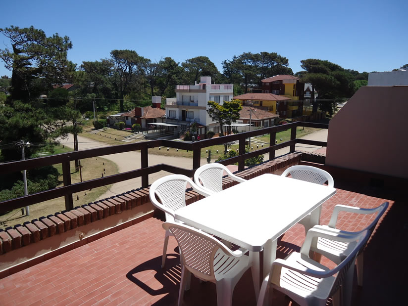 Alquilo Departamento Marlila 3 en Villa Gesell zona Centro a 200 Mts de la Playa