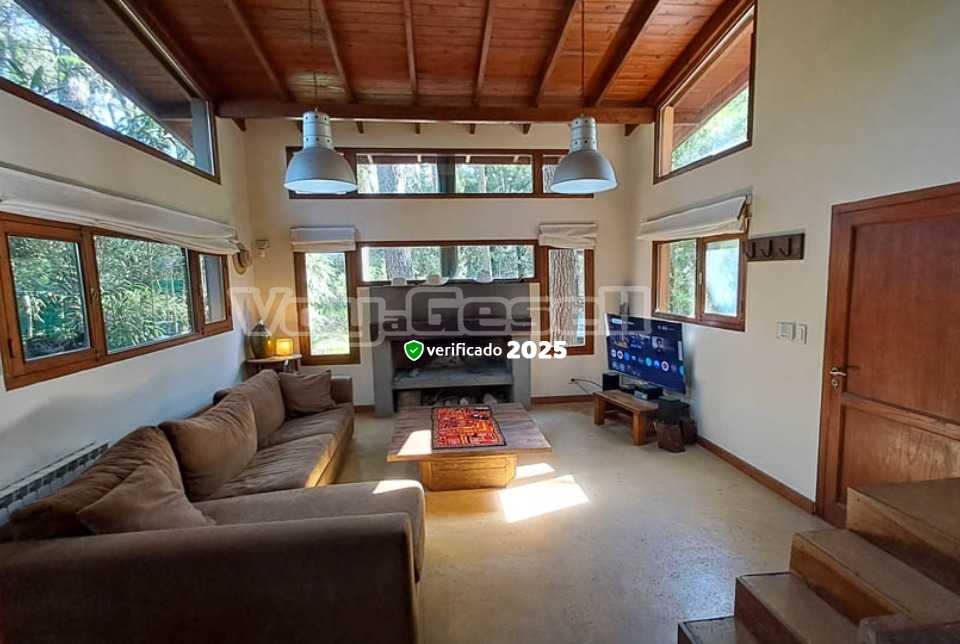 Alquilo Casa Martin Fierro en Mar de las Pampas zona  a 300 Mts de la Playa 