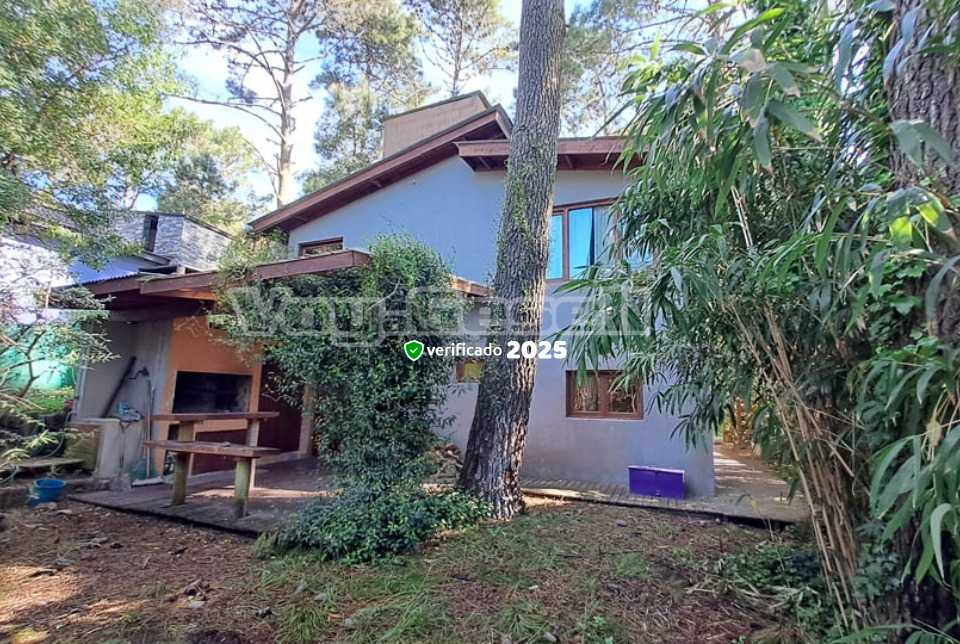 Alquilo Casa Martin Fierro en Mar de las Pampas zona  a 300 Mts de la Playa