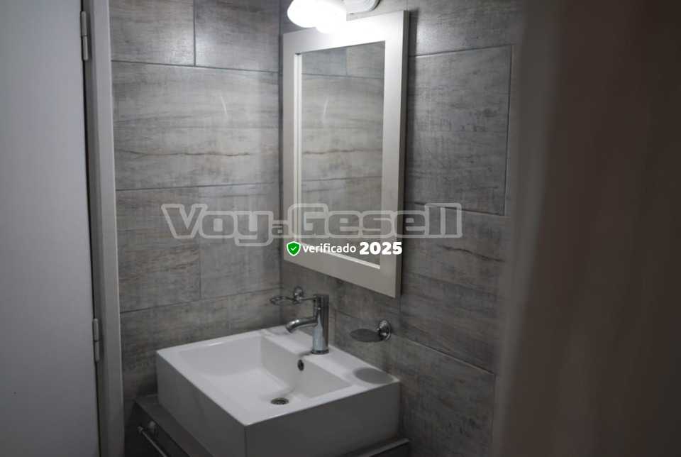 Alquilo Duplex Mati en Villa Gesell zona Centro Comercial a 500 Mts de la Playa